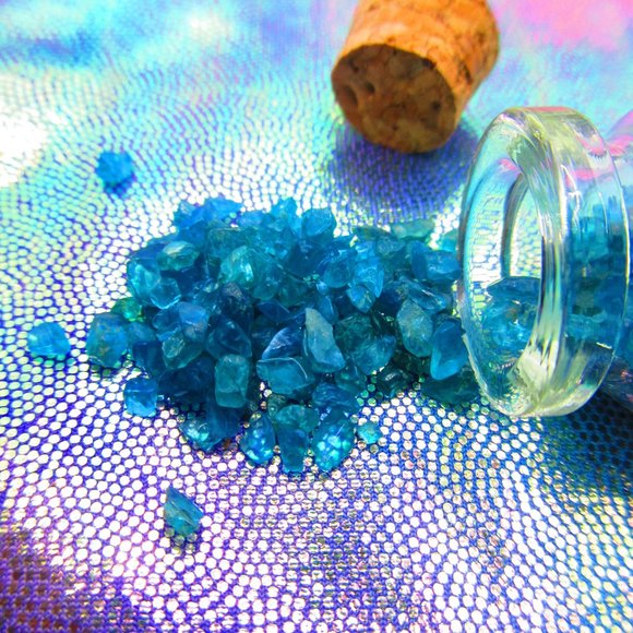 Blue Apatite Chips Gemstone In A Bottle Embellishments Natural Semi Precious - Picture 2 of 3